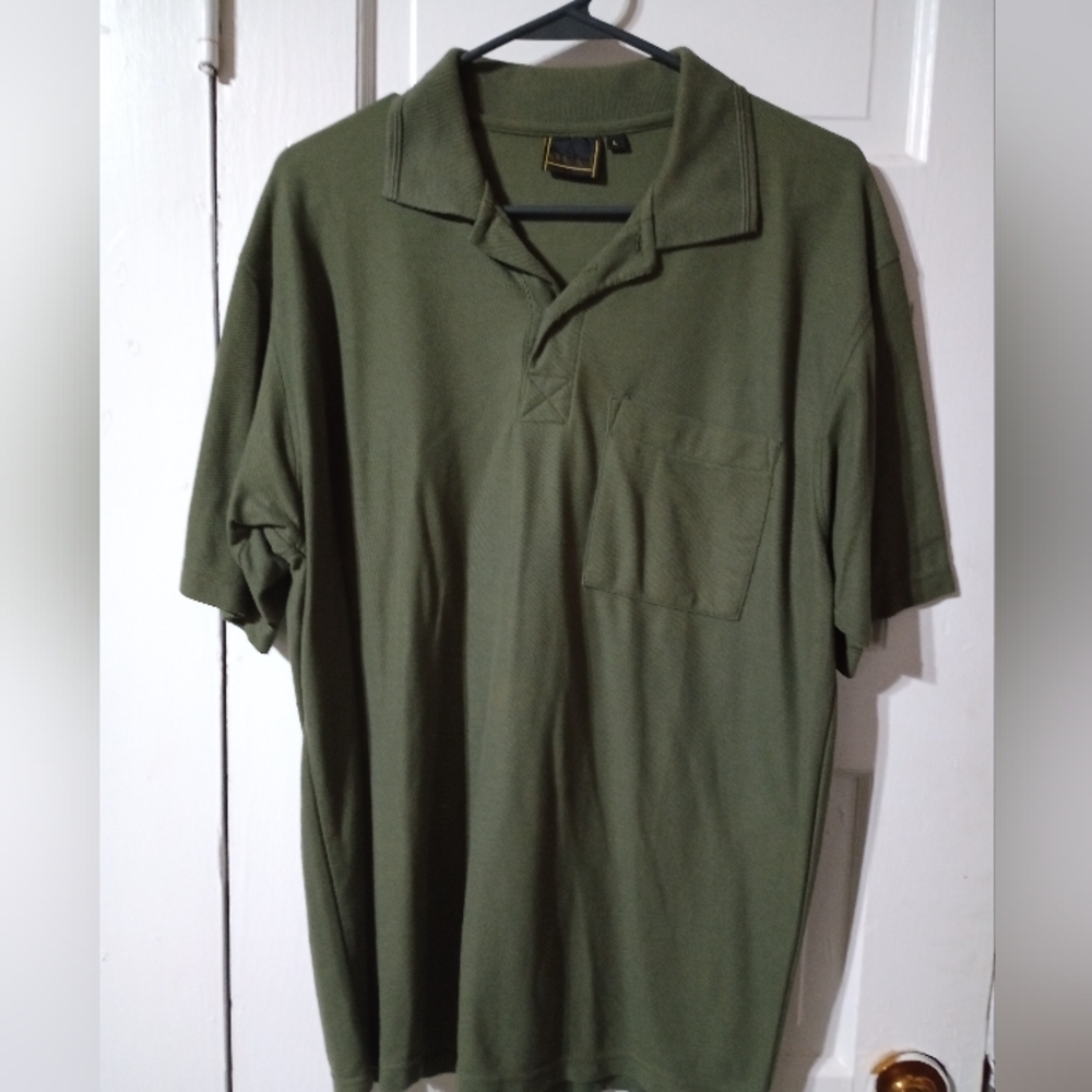 Oggi men's shirt size large (Mgs164)